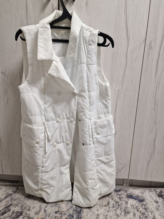 Женские безрукавки.