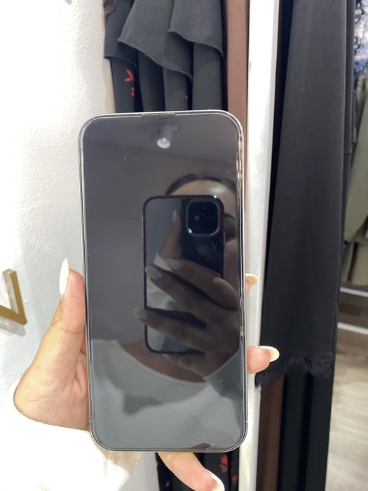 Продам iPhone 16 Pro Max