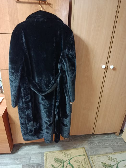 Продам шубу новую