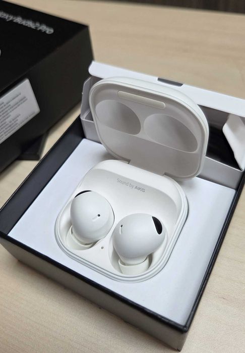 Căști wireless Samsung Galaxy Buds 2 Pro Albe, Curate, Sunet excelent