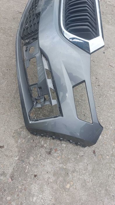 Bara fata skoda kamiq cod 658 807 221 din 2018-2020 + grila radiator