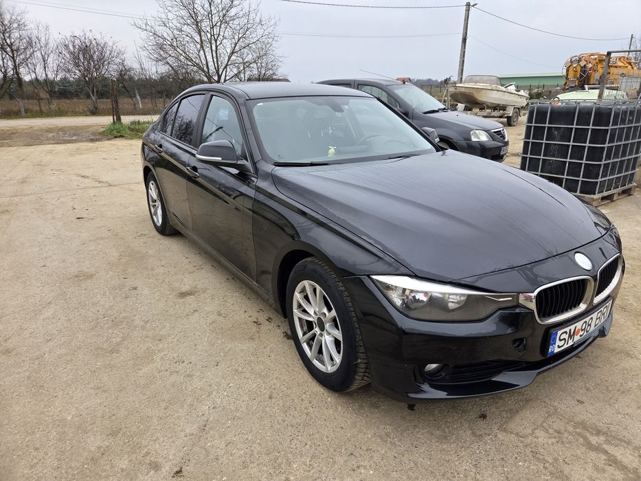 BMW 318D F30 sedan