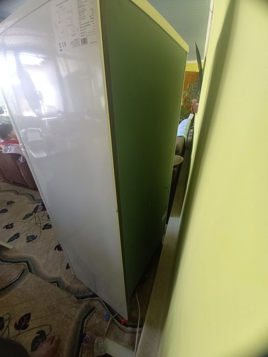 Холодильник янги