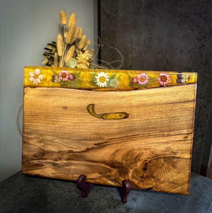 Плата от  орех и епоксидна смола