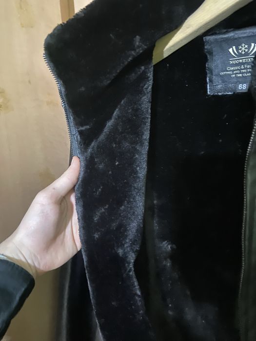 Продам теплую коженую куртку