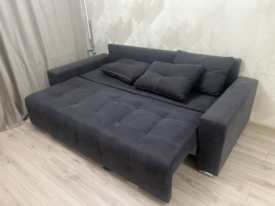 Диван в хорошем состояний