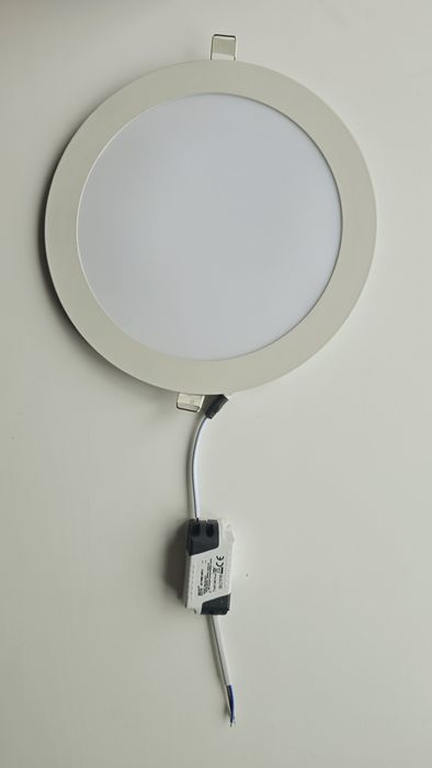 Споты (освещение)