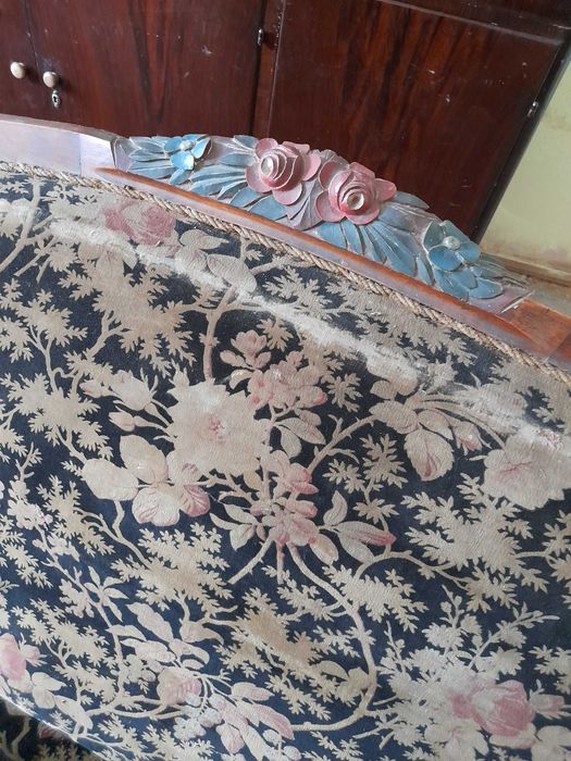 Canapea veche stilul Louis/Ludovic al XV