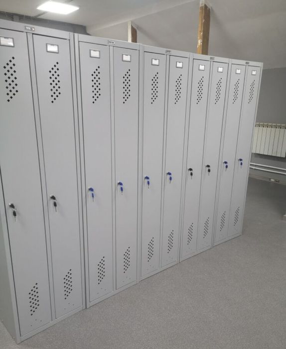 Шкафы металлические для раздевалок