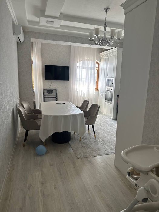 Продам люкс квартиру 120м2 (Вокзал, Узгазойл) в бизнес ЖК.