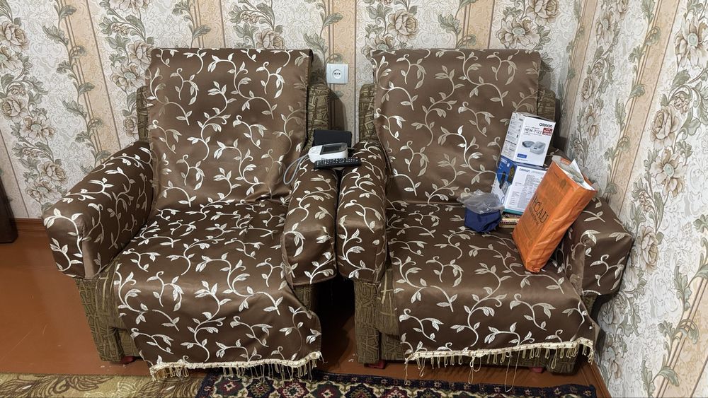 Диван и кресла за 100.000сум