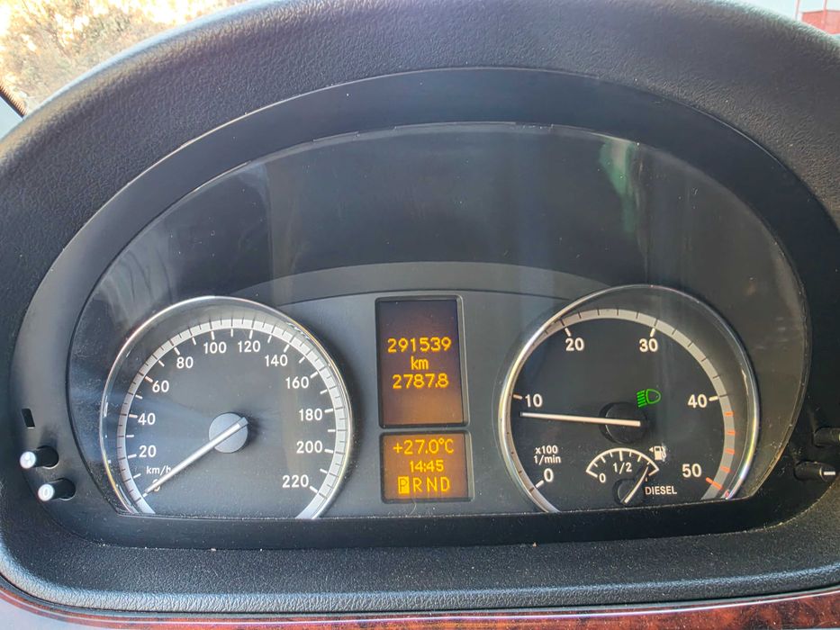 Mercedes-Benz Vito 2.2 CDI 4x4 – AUTOMATĂ – 8 LOCURI – 150 CP
