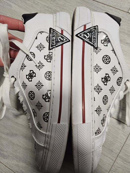 Guess дамски кецове