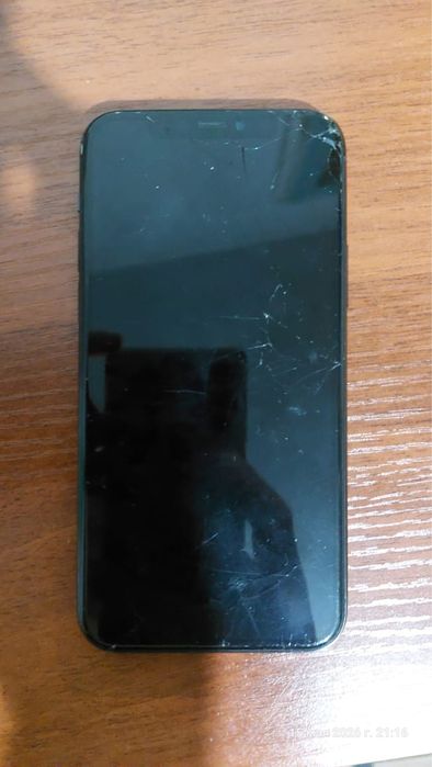 Обменяю Iphone 11 pro