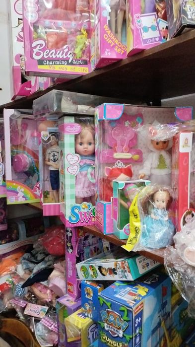 Продаеться магазин игрушек