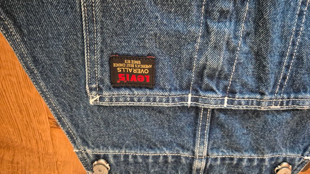 Salopeta blugi Levi's