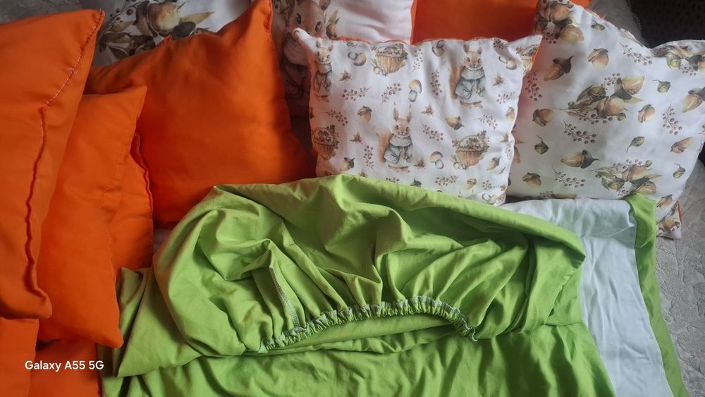 Продам комплект белья для малыша