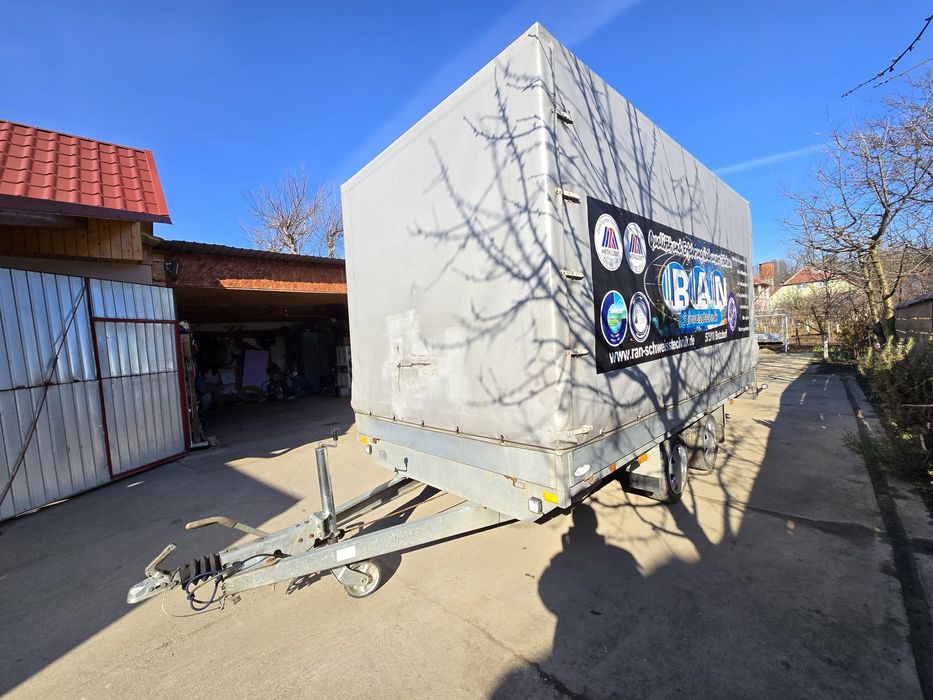 Vând remorca Eduards