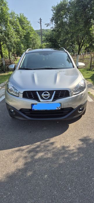 Nissan Qashqai+2  Panoramic
