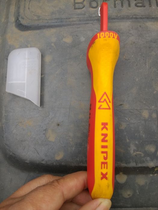 Vind catâr KNIPEX 1000V pentru Electricieni,maden în GERMANIA