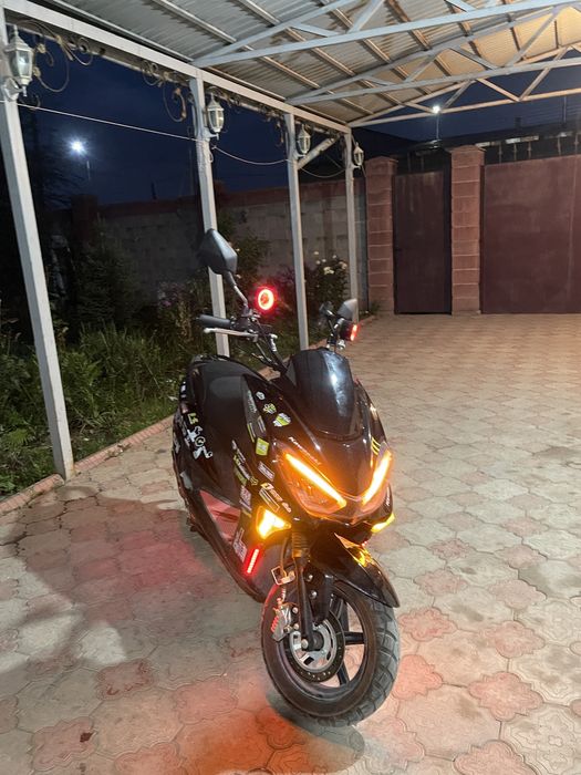 Продам Мопед Макси 1 поколения