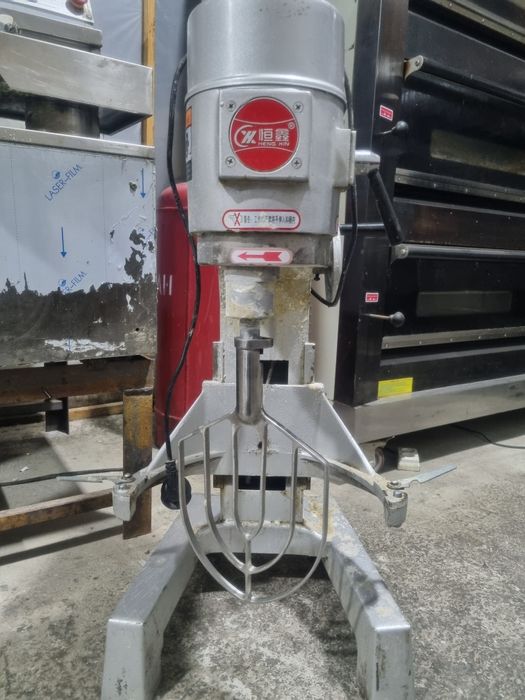 Pechka hamir qozon zbivalka (mikser)