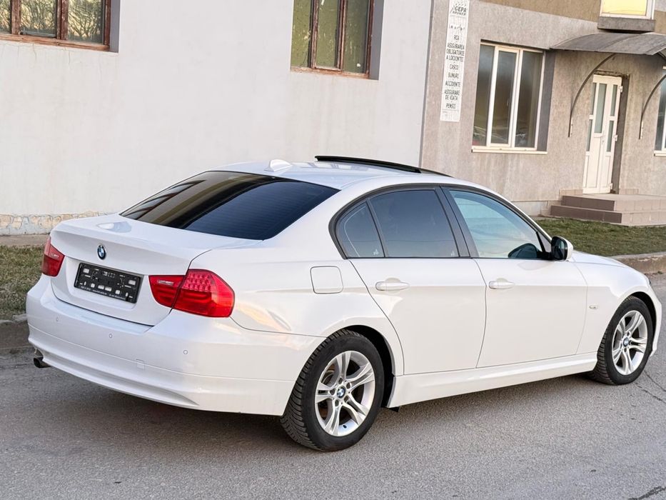 Bmw 320d e90 seria3 2011 Facelift xenon navi trapa•Distributia nouă•