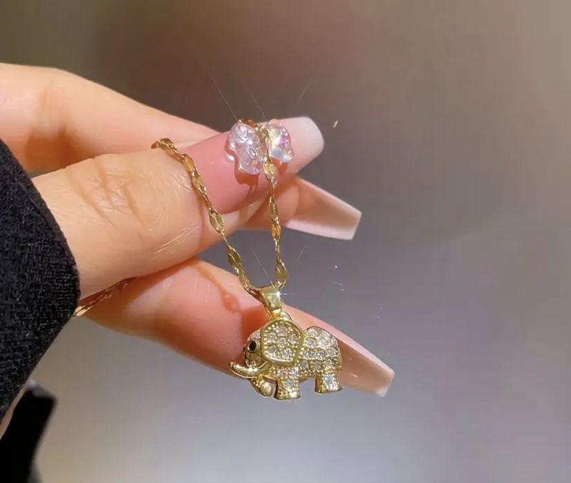 Колие за късмет ( Слонче ) с 18к златно покритие