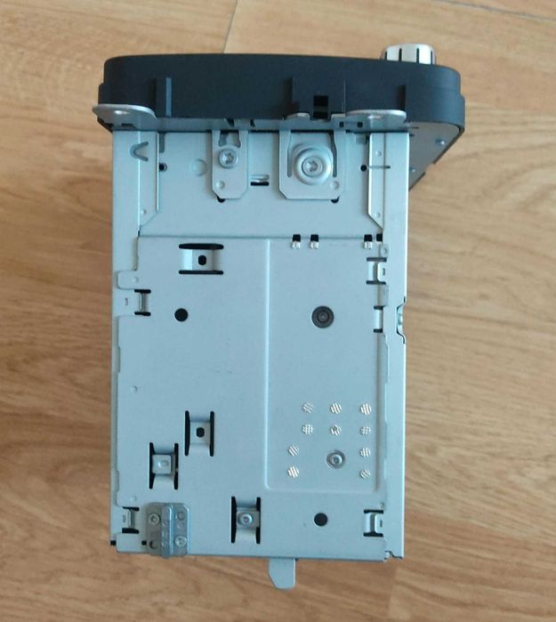 Radio CD VW Golf 5 Passat B6 Touran Blaupunkt 1K0 035 186 AA RCD 300 Cod Inclus