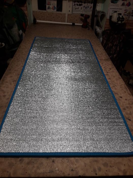 Расклодушка кровать. каремат матрас.