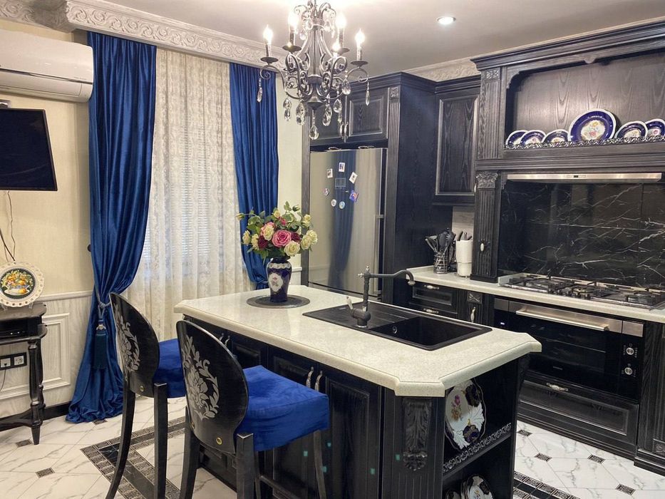 Сдаётся 4-х ком квартира в новостройке Мирабадском районе