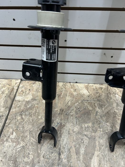 Amortizor bmw G30 G31 flansa/ amortizoare stanga / dreapta