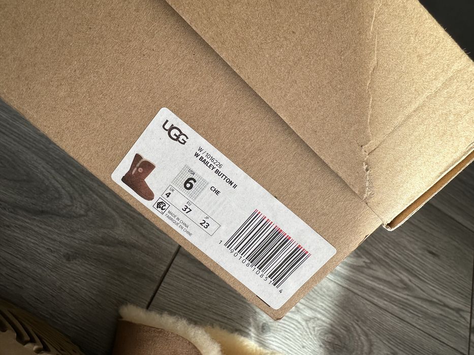 UGG ботуши оригинални размер 37