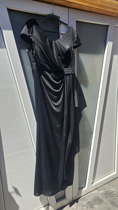 Rochie nouă pentru ocazii speciale marimea 52