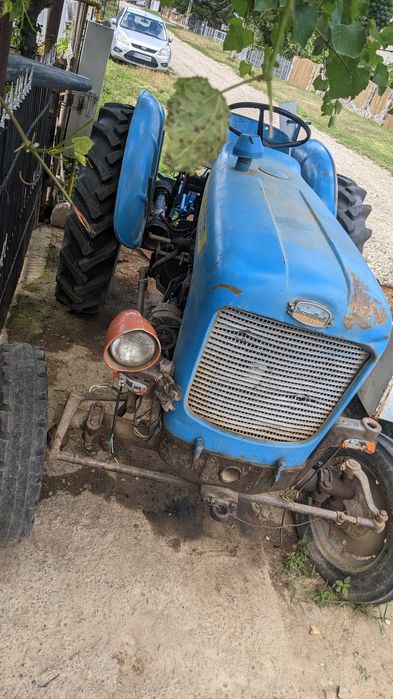 Tractor și freză+plug
