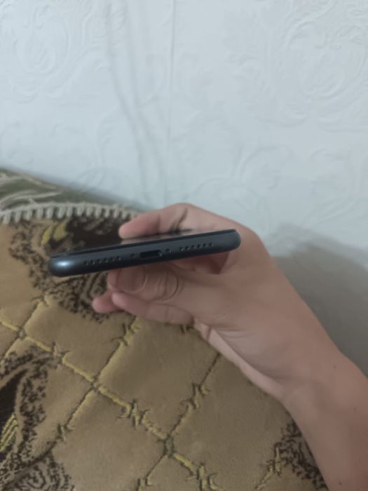 Продам айфон 11 можно обмен