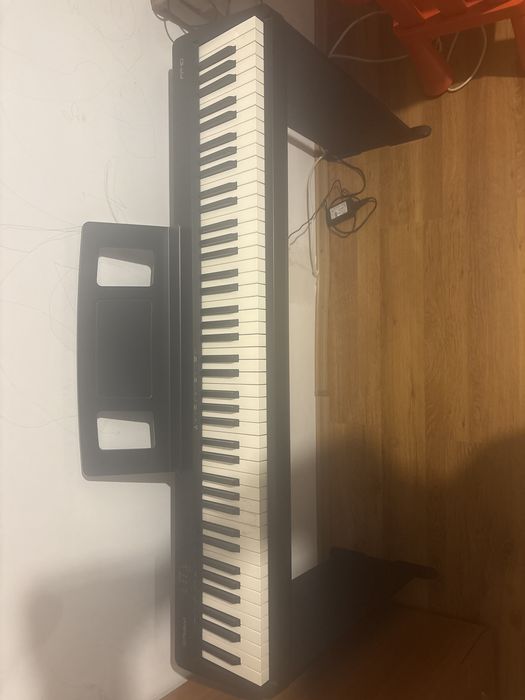Vand pian roland fp-10 cu stativ roland KSC-FP10 negru