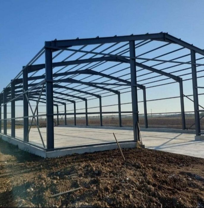 Vand si construiesc o gama larga de hale sau structuri metalice noi ne