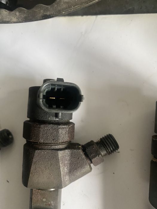 Injector Alfa Romeo GT/156/147/166 Fiat Lancia 1,9 JTD 110 KW