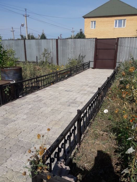 Продам коттедж в двух уровнях