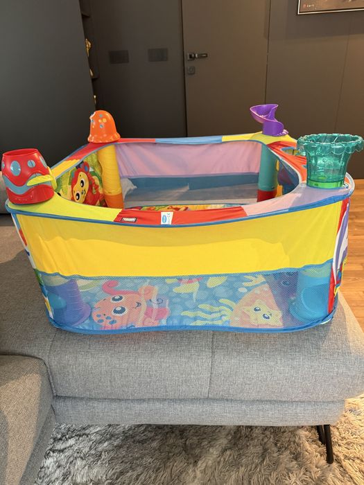 Playgro Активна гимнастика - басейн с 30 бр. топки