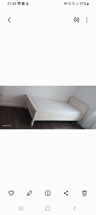 Vând 2  paturi albe de o persoană