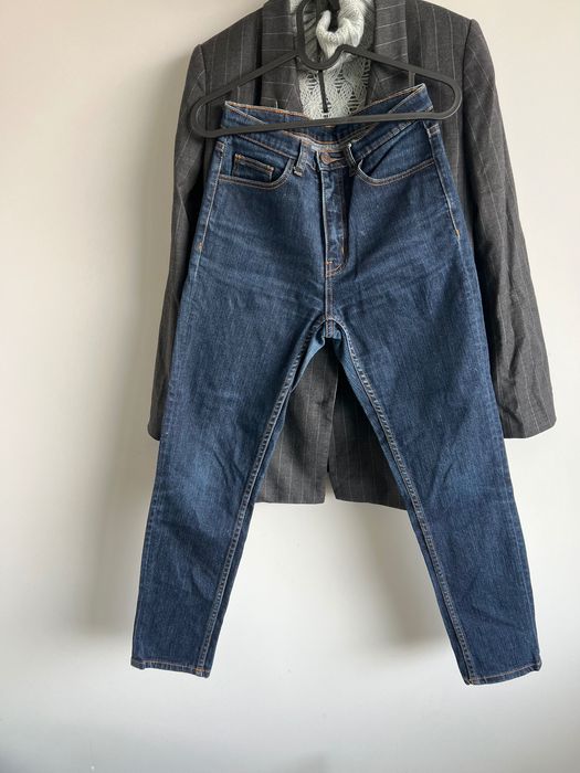 Сет вълнено сако Zara, лек пуловер, дънки Weekday