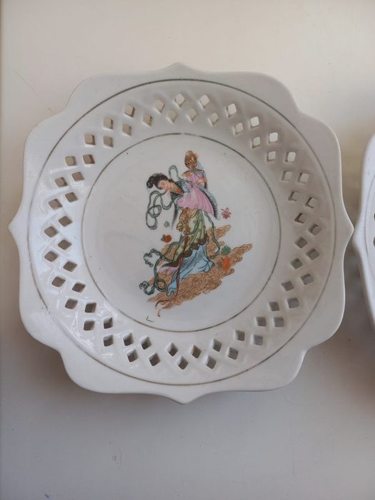 Продаётся винтыжные тарелки