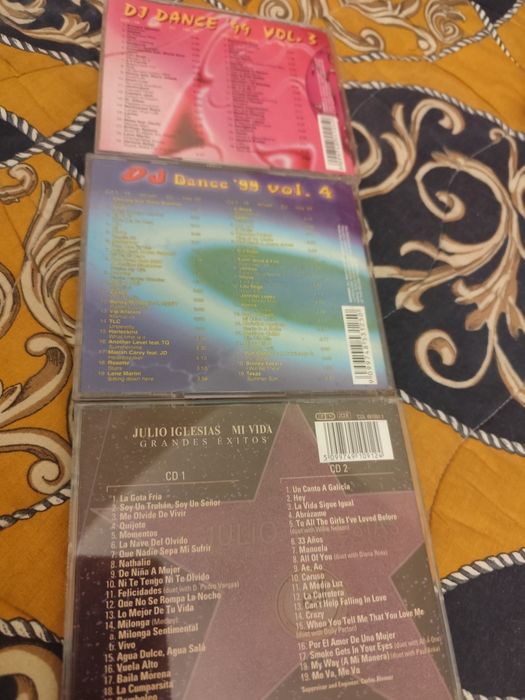 Дискове на DANCE и мелодии от филми