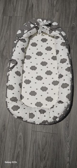 Vand baby nest ca si nou