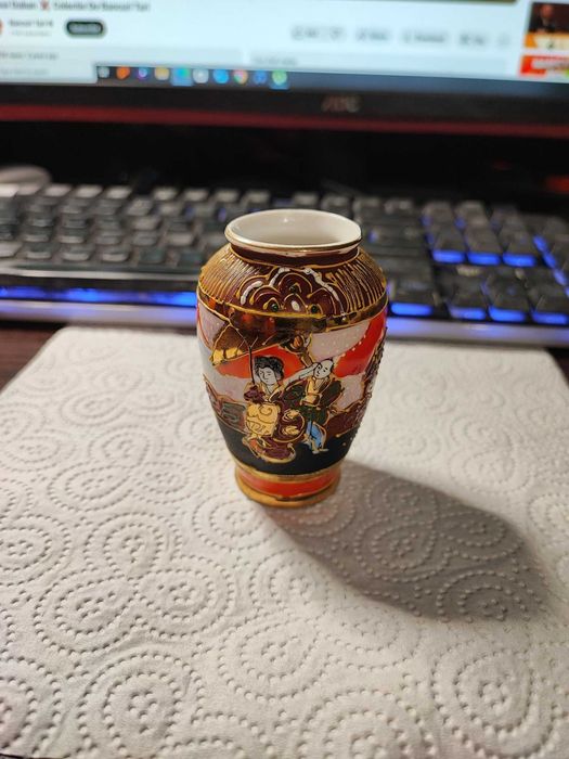 Lot vintage de 9 sticle si vase diferite