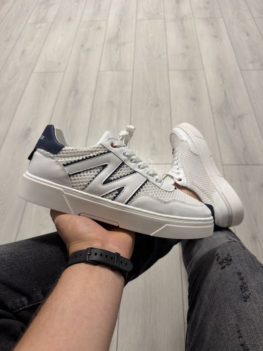 Adidasi Barbati M0NCLER Albi!