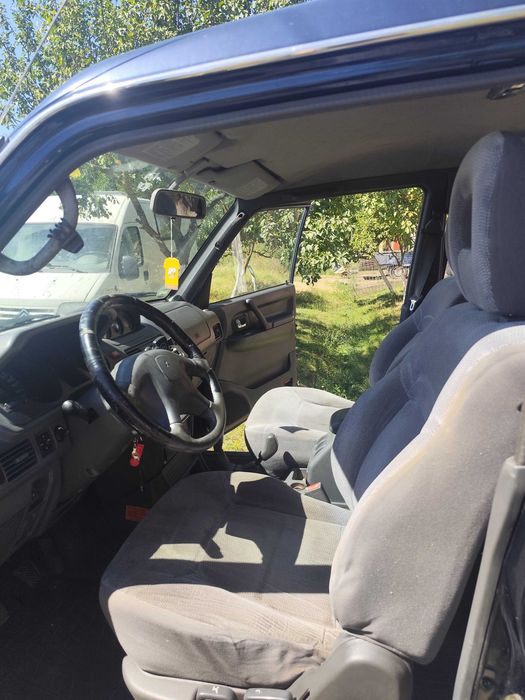 Mitsubishi Pajero 2.4, 7 locuri, 2003