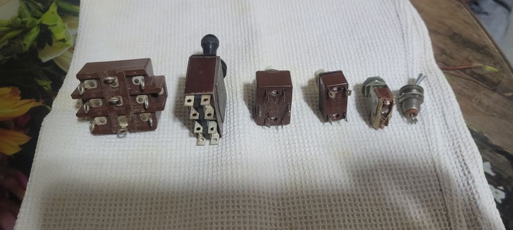 Продам Советские тумблера